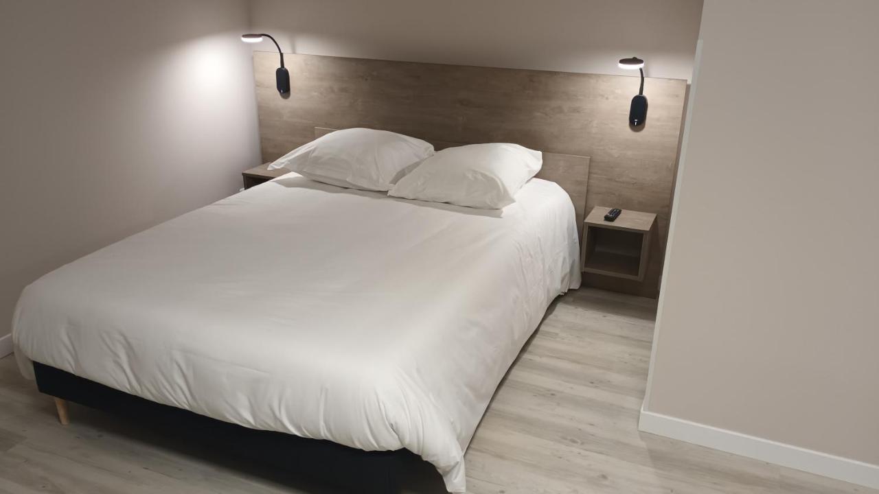 Le Petit Logis Otel Beaumont-en-Véron Dış mekan fotoğraf