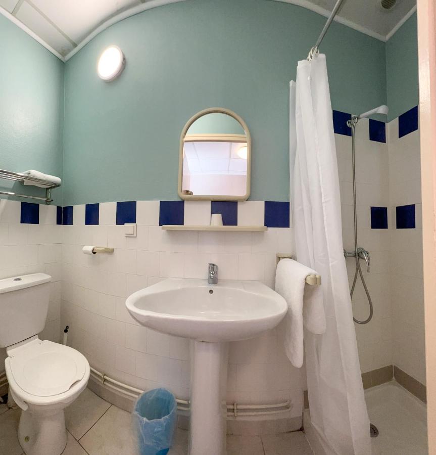 Le Petit Logis Otel Beaumont-en-Véron Dış mekan fotoğraf