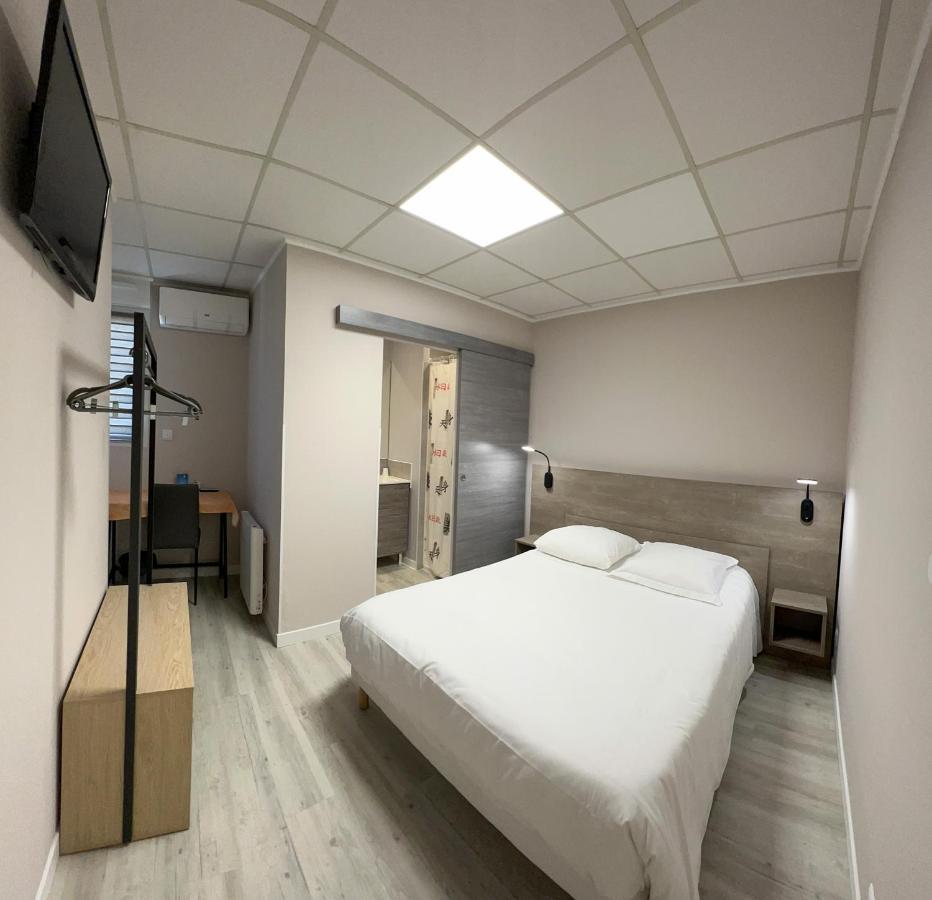 Le Petit Logis Otel Beaumont-en-Véron Dış mekan fotoğraf