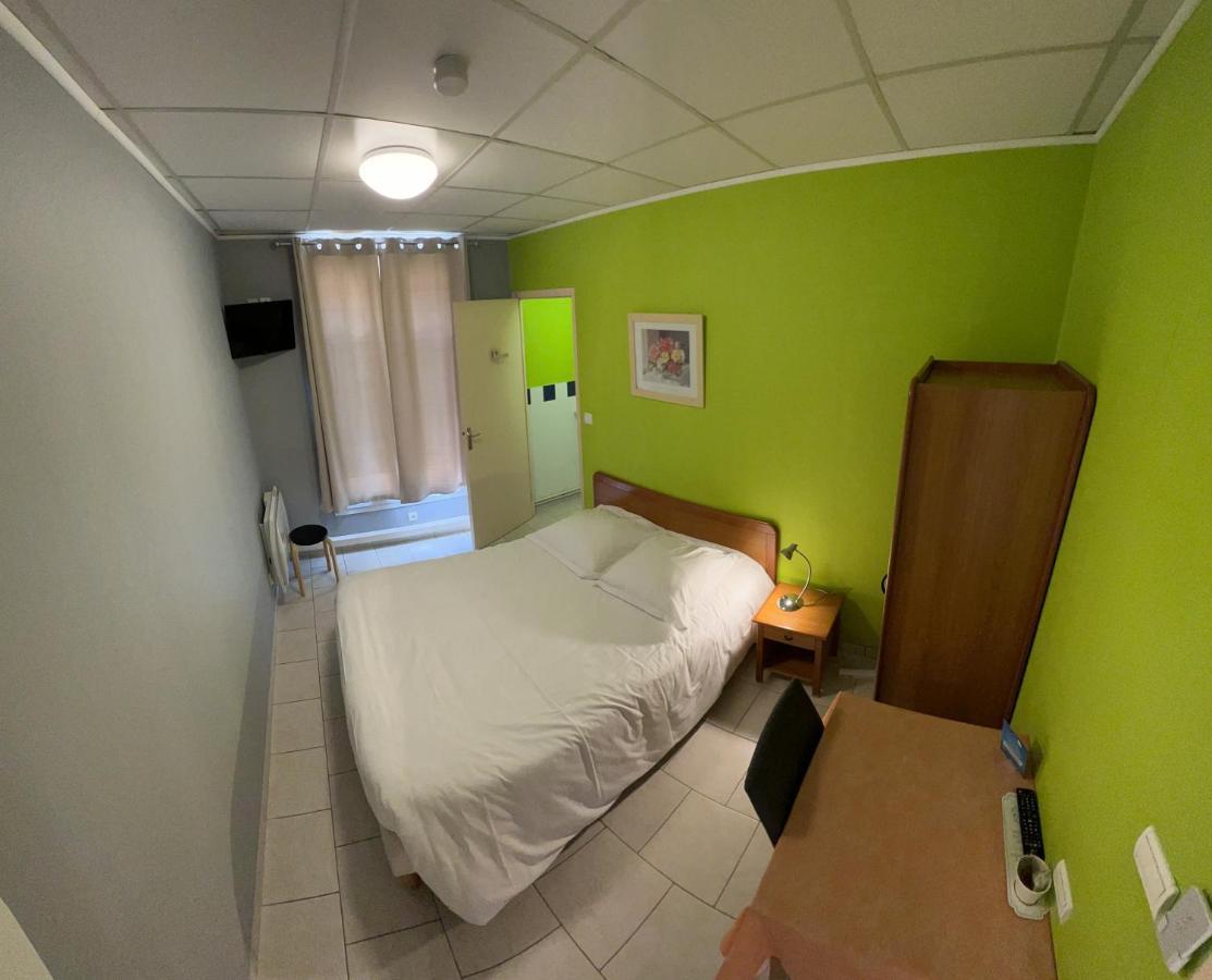 Le Petit Logis Otel Beaumont-en-Véron Dış mekan fotoğraf