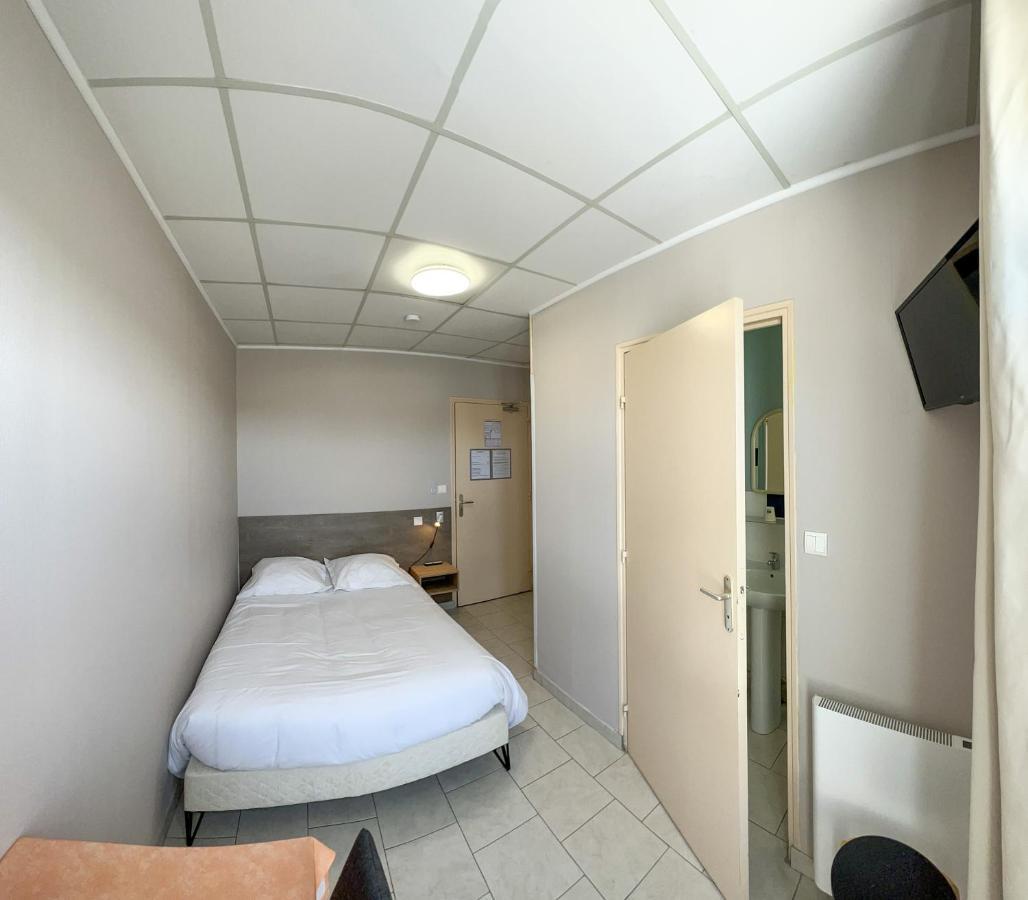 Le Petit Logis Otel Beaumont-en-Véron Dış mekan fotoğraf