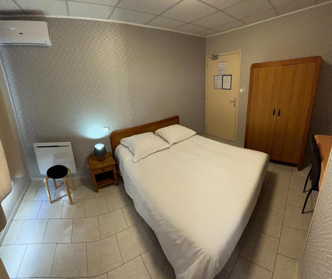 Le Petit Logis Otel Beaumont-en-Véron Dış mekan fotoğraf