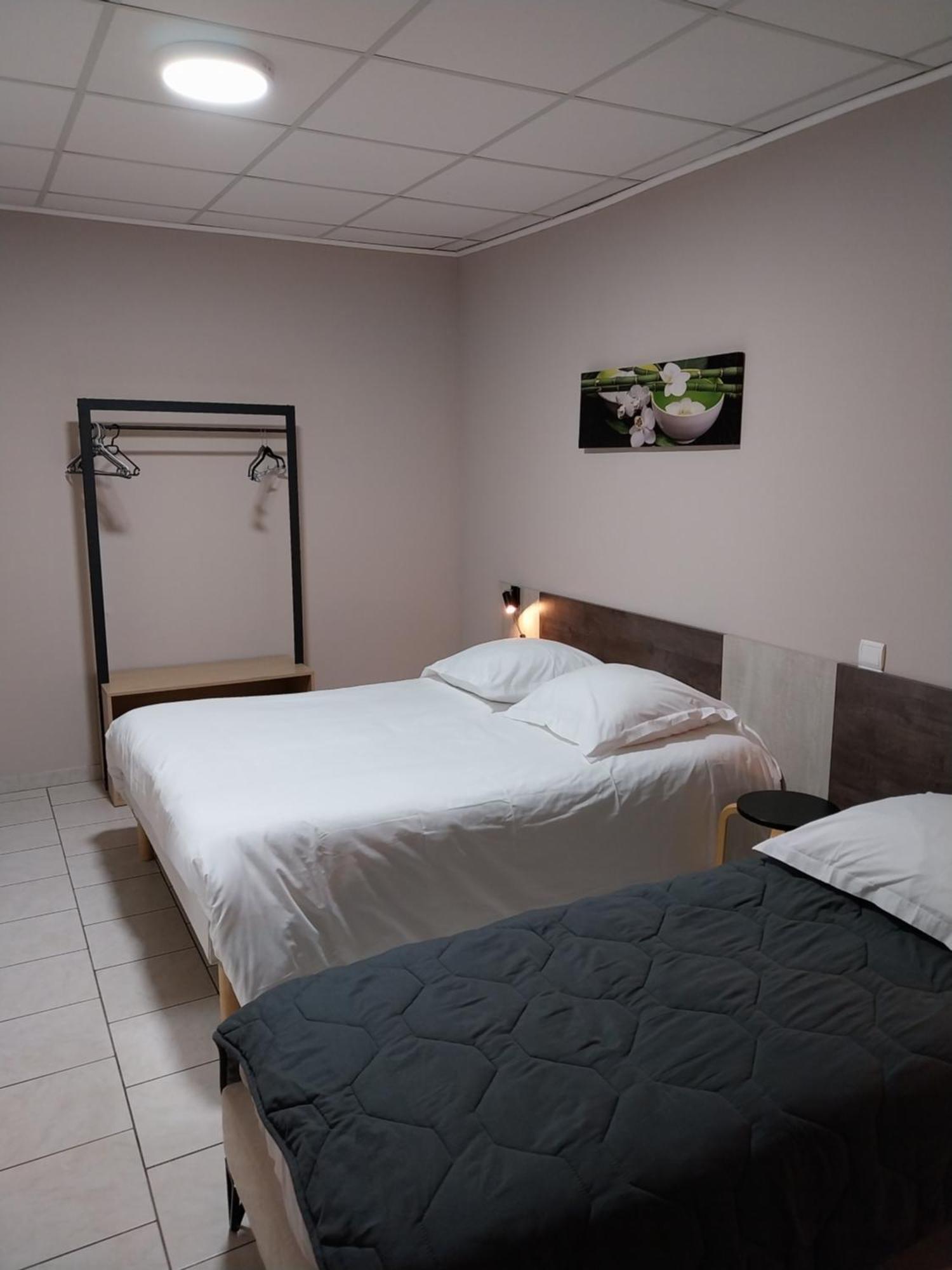 Le Petit Logis Otel Beaumont-en-Véron Dış mekan fotoğraf